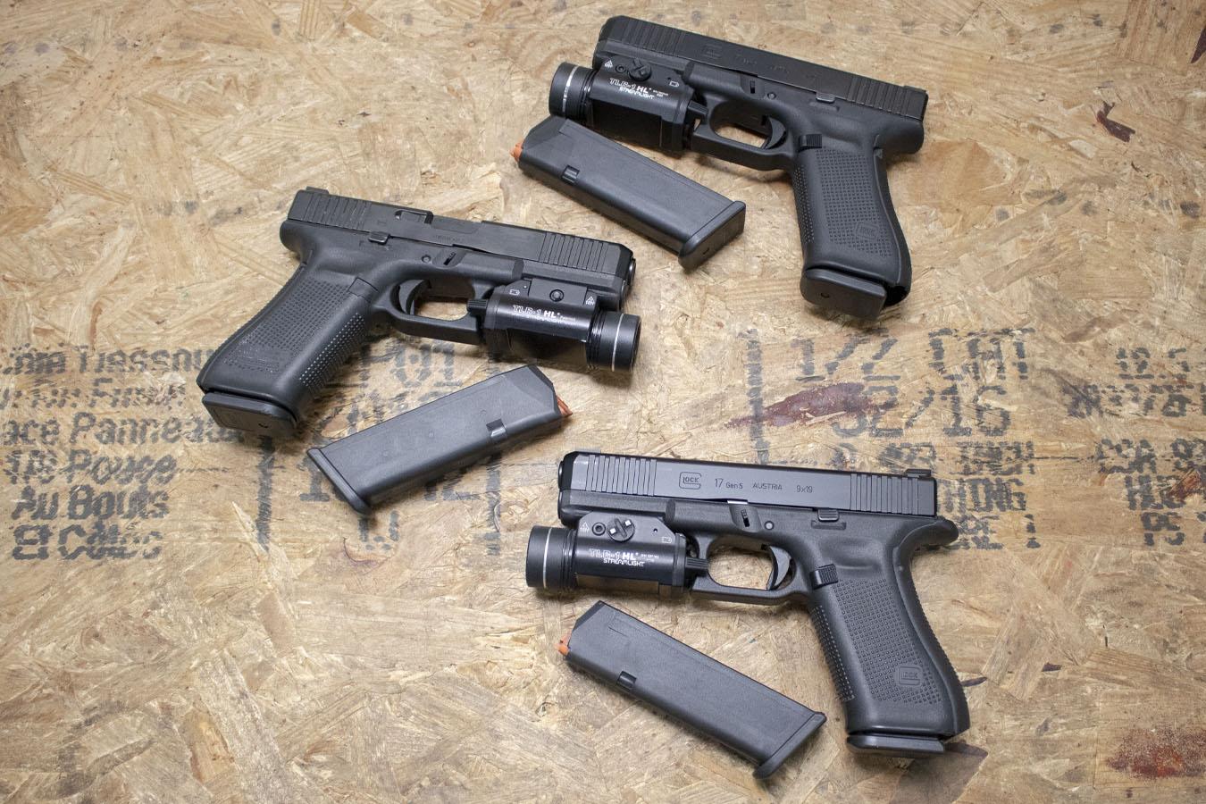 GLOCK 17 Gen5 9mm Police Trade-In Pistols with Night Sights and Streamlight TLR-1 Light (Good Condition)